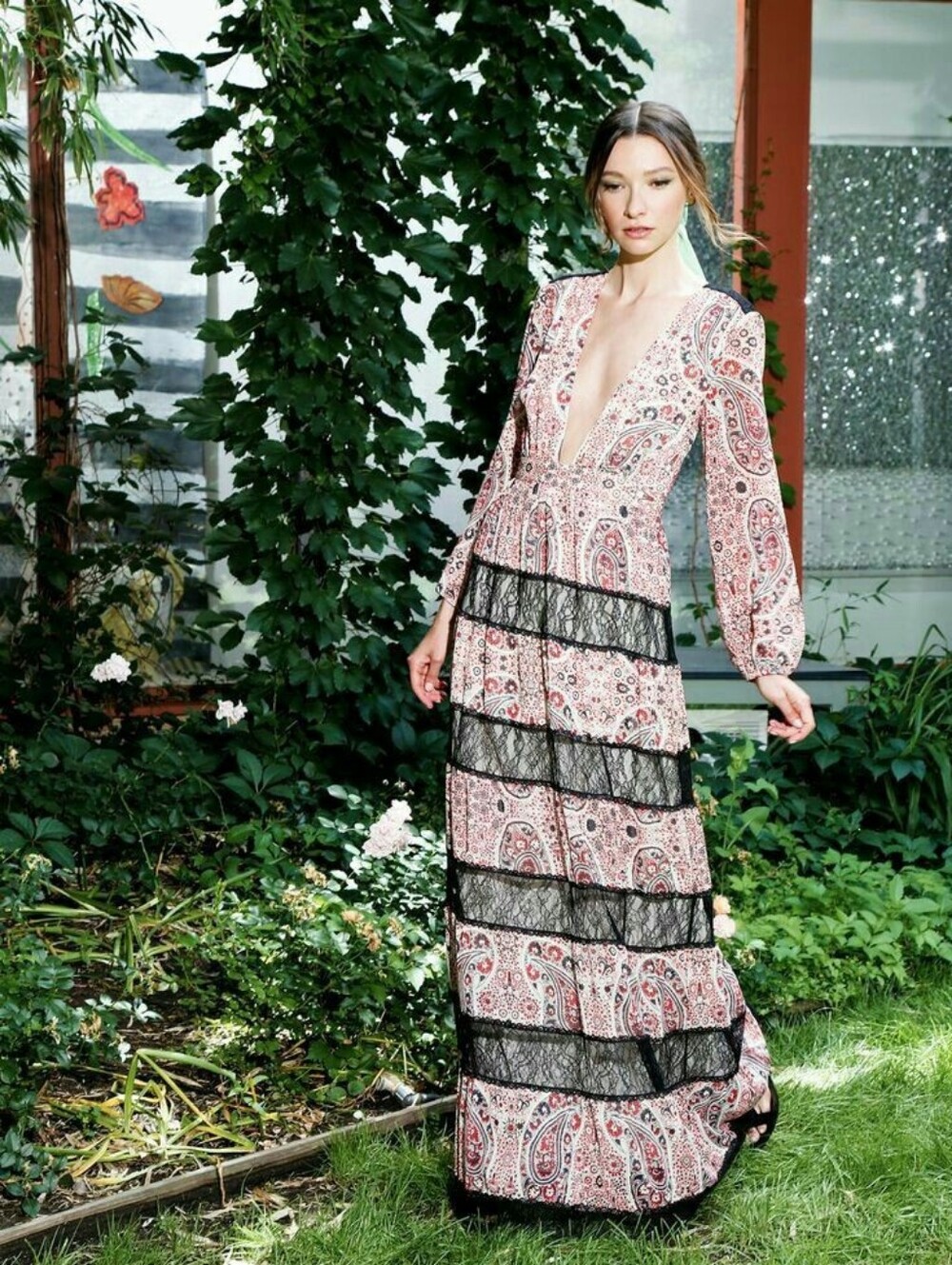 Alice + Olivia Daren Floral Paisley Maxi Dress Tiered Lace Red Black Sz 0 Boho